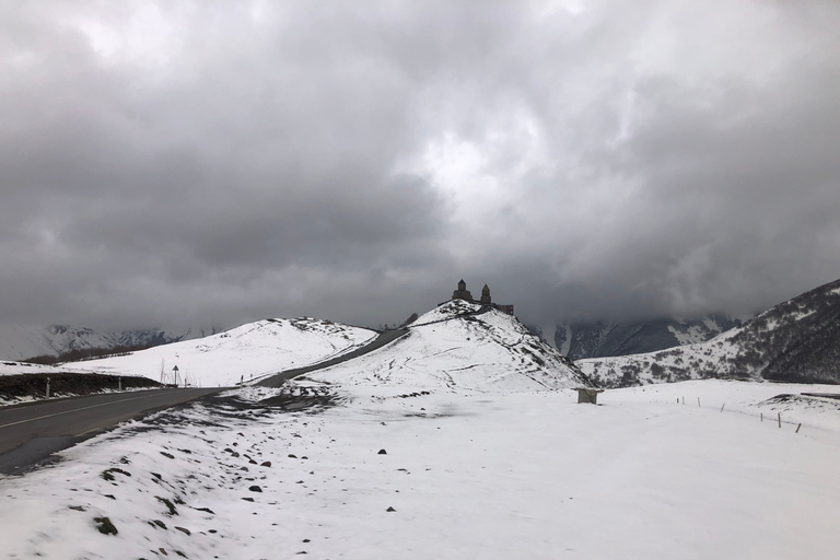 Gudauri e Kazbegi: gita giornaliera privata da Tbilisi