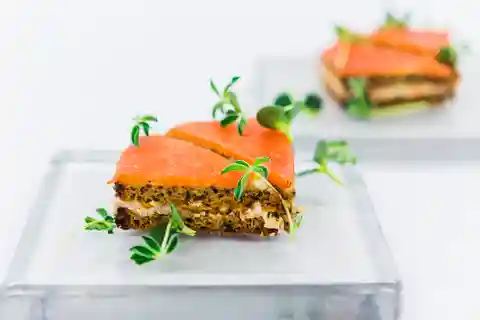 Helsinque: excursão gastronômica a pé com degustações e espumante