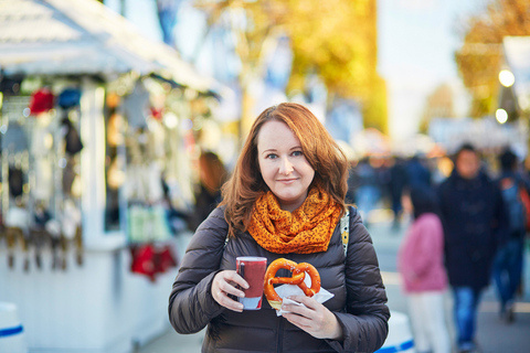 Enchanting Christmas Walking Tour in Cannes