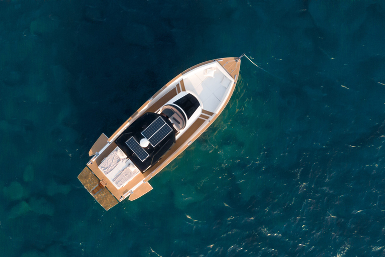 Mykonos : Private 8-Hour Cruise on a Brand New Luxury Yacht Private 8-Hour Cruise on a Brand New Luxury Yacht Tesoro 40