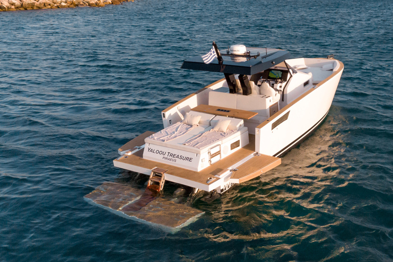 Mykonos : Private 8-Hour Cruise on a Brand New Luxury Yacht Private 8-Hour Cruise on a Brand New Luxury Yacht Tesoro 40