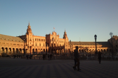 Séville : Visite nocturne de 2,5 heures en vélo électrique