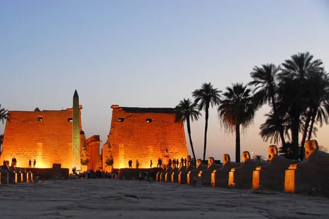 Luxor Temple:Entrance e-ticket with Audio Tour on Your Phone