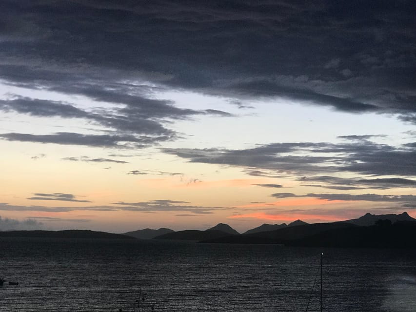 De Bodrum, tournée en bateau privé au coucher du soleil avec dîner et nager - Housity