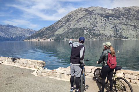 Kotor : Circuit côtier à vélo et à pied