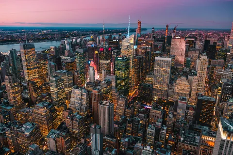 Privater Transfer: JFK/LGA/EWR Flughafen nach Manhattan Bis zu 5