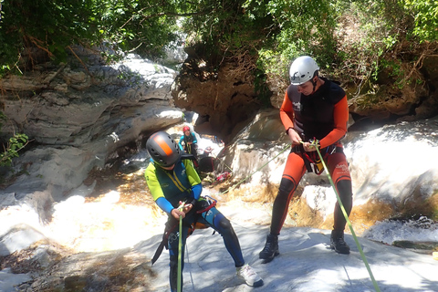 Wildes Canyoning in der Sierra de las Nieves, Málaga