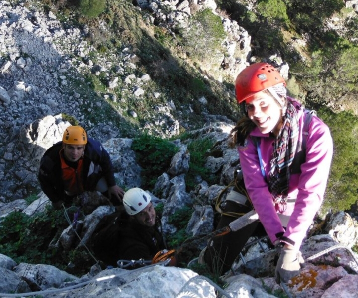 Discover caving and Via ferrata/Climbing Mountain in Málaga