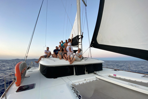 Private sailing from Heraklion. 5-hour boat trips