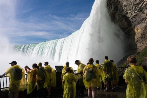 Chutes du Niagara : Visite à pied et voyage derrière les chutes - Entrée