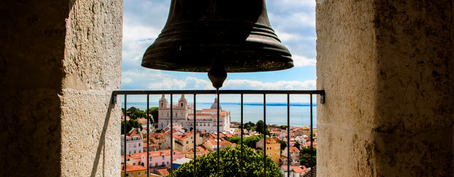 Lisbon: Tower of Saint George’s Castle Church Ticket & Drink