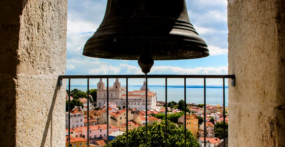 Lisbon: Tower of Saint George’s Castle Church Ticket & Drink