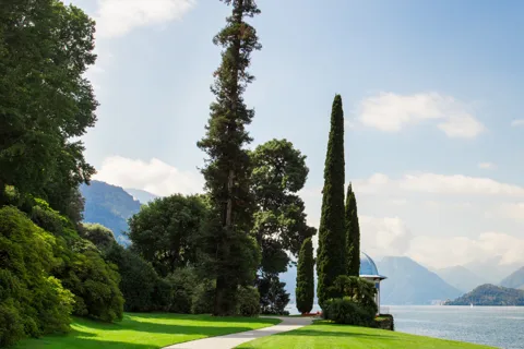 Lake Como: Villa Melzi Garden Entry Ticket with Ferries