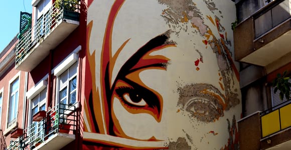 Lisbon: Street Art and Historical Walking Tour