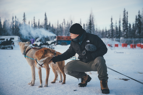 Fairbanks : Excursion en traîneau à chiens avec transport