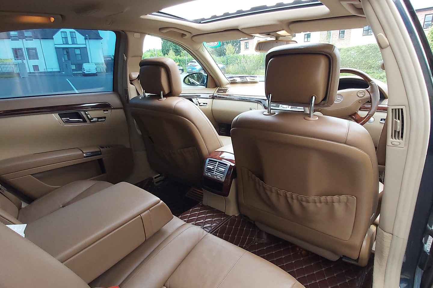 Einkanlega bifreiðaþjónusta frá Shannon til Galway