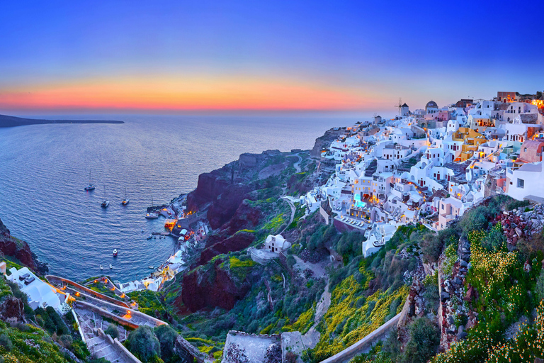 Santorini: Private Guided Sunrise Tour with a Sunrise View