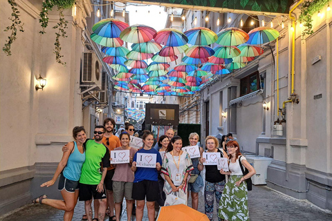 Bucharest Shared Walking Tour with Local Guide Bucarest imprescindible: tour a pie con guía local