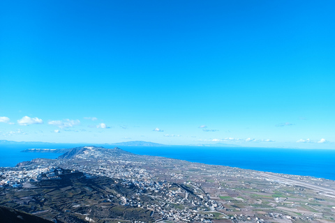 Santorini: Private Guided Sunrise Tour with a Sunrise View