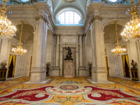 MADRID, Royal Palace Guided Tour with Tickets - Housity