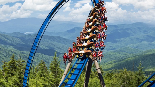 Visit Pigeon Forge Dollywood Theme Park Entry Ticket in Sevierville