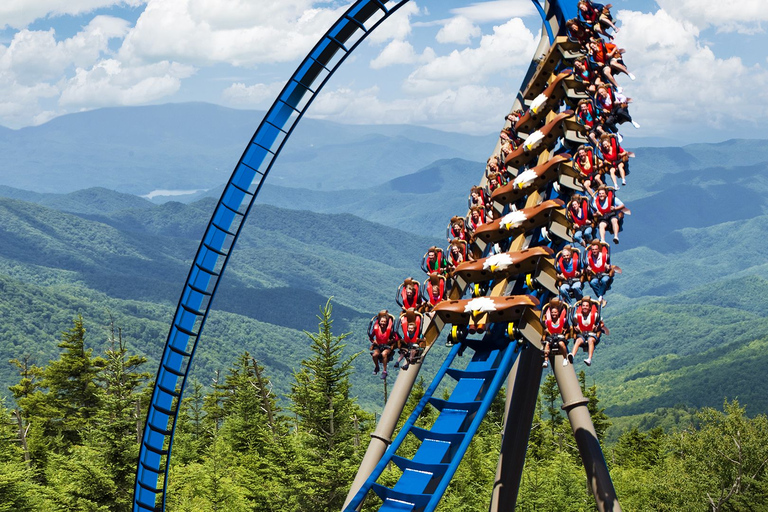 Pigeon Forge: biglietto d'ingresso al parco tematico DollywoodBiglietto d'ingresso per 1 giorno al parco a tema Dollywood