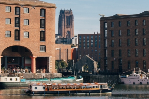 Liverpool: Paseo autoguiado por la ciudad y búsqueda interactiva del tesoro
