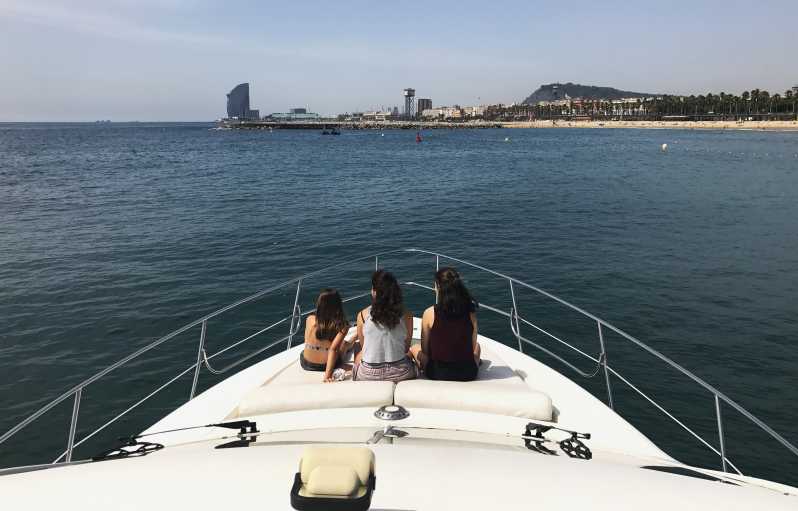 yacht cruise barcelona