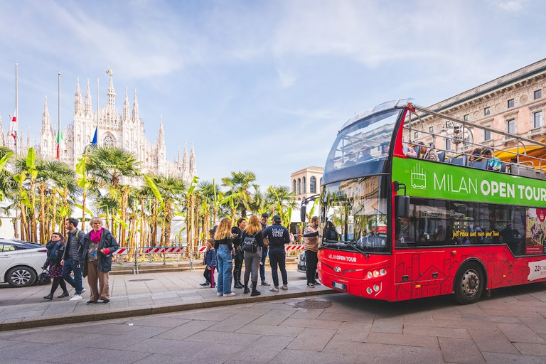 Milano: Hop-On Hop-Off-buss biljett för 24, 48, 72 timmar48-timmars rundtur i Milano med öppen turistbuss