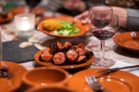 Lissabon: nachtelijke eet- en wijnproeverijEngelse rondleiding