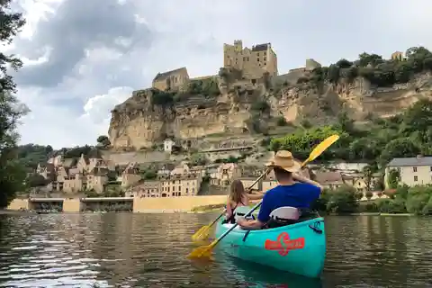 Cénac-et-Saint-Julien: Canoe Ride Down the River Dordogne