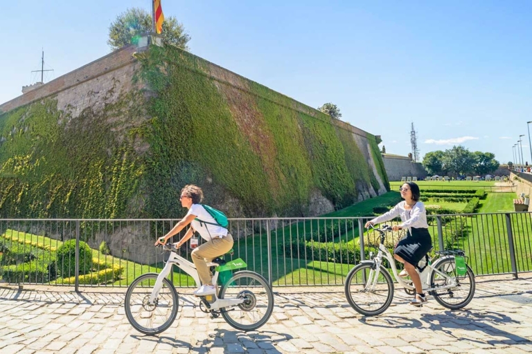 Barcelona: tour en bici eléctrica, funicular y barco