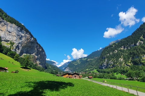 Depuis Zurich : Excursion d'une journée dans la vallée des chutes d'eau et les gorges d'Aareschlucht