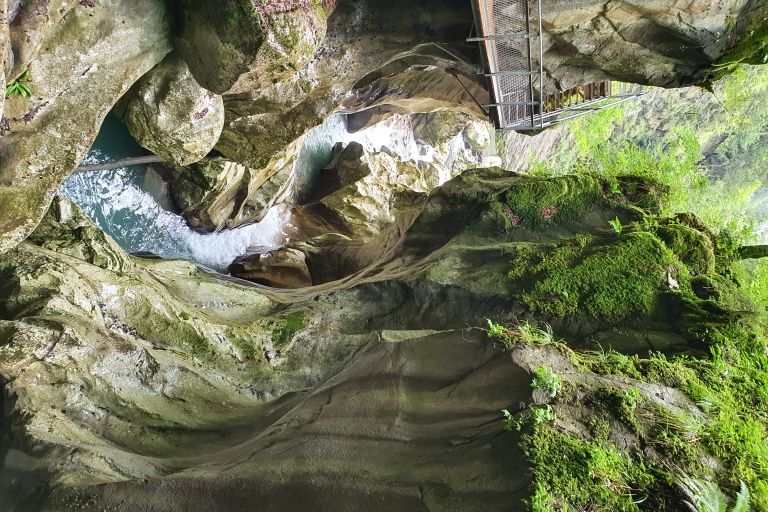 Z Zurychu: jednodniowa wycieczka do doliny wodospadów i wąwozu Aareschlucht