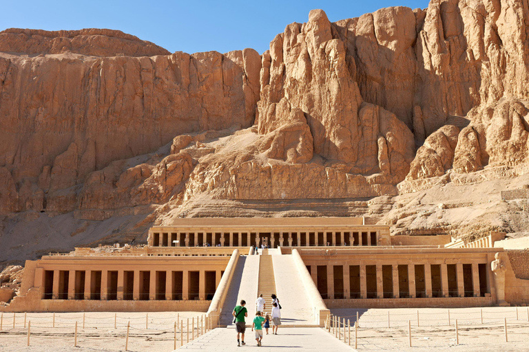 Private Ganztagestour zum Ost- und Westufer von Luxor und zur Feluke