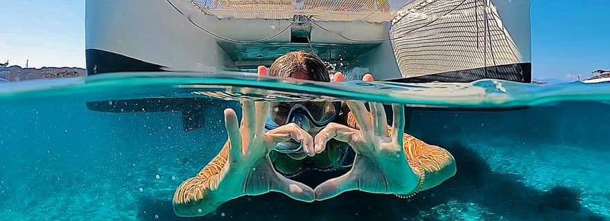 Depuis Palau : Excursion en catamaran dans l'archipel de la Maddalena avec déjeuner