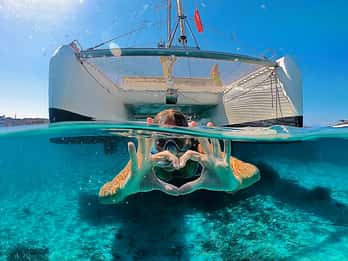 Vanuit Palau: Catamarantocht door de Maddalena-archipel met lunch