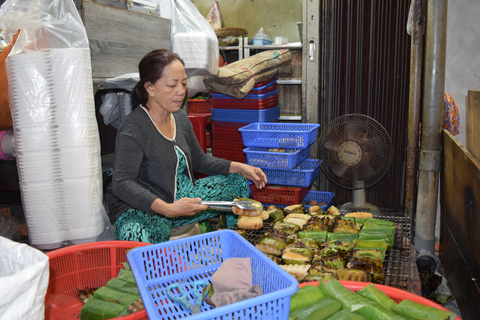 Street Food Saigon Night With Local Guide