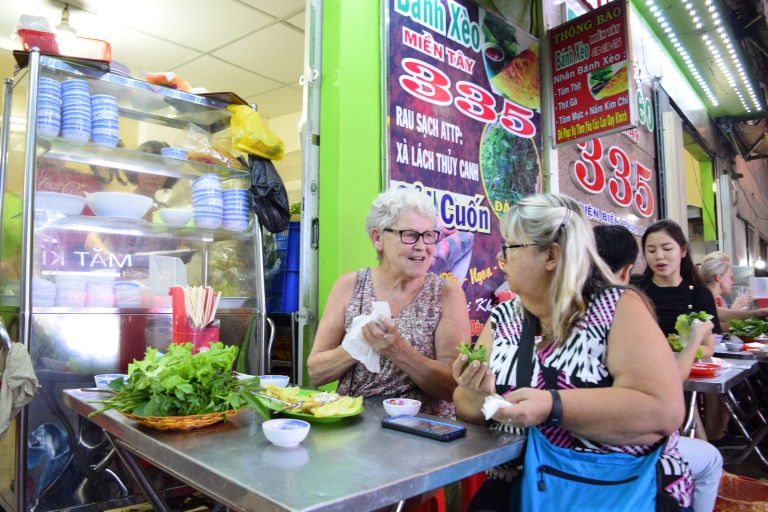 Street Food Saigon Night z lokalnym przewodnikiem