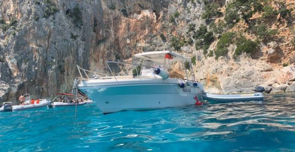 How to Rent a Boat in Cala Gonone and Explore the Gulf of Orosei