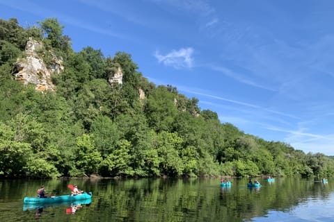 Passeio de canoa no itinerário Wild, Dordogne: St Julien-Cénac