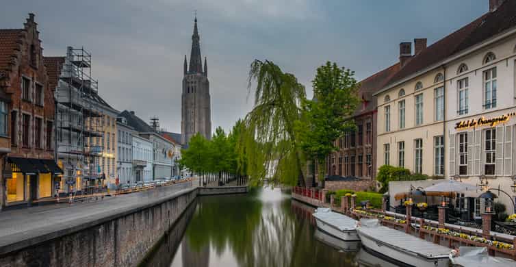 Bruges: Guided Walking Tour and Canal Boat Trip