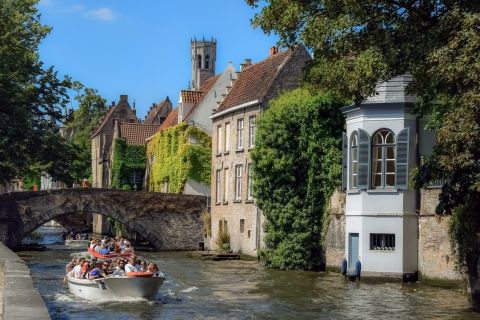 Bruges: Tour guidato a piedi e gita in barca sul canale