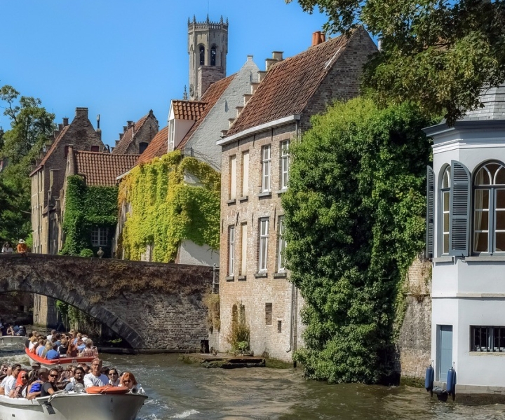Brugge: begeleide wandeling en rondvaart door de grachten