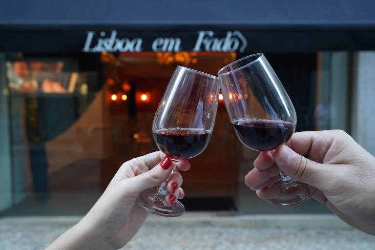 Lisbon: An intimate Fado music show with our amazing artists Lisbon: Evening Fado Show in Baixa Chiado with Drinks