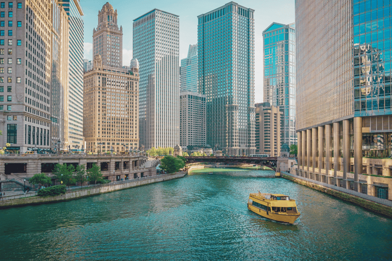 Iconic Chicago Bus Tours from Toronto