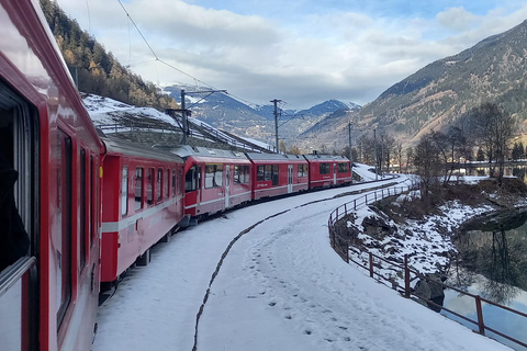 Vanuit Milaan: dagtrip Bernina-trein, Zwitserse Alpen en St. Moritz