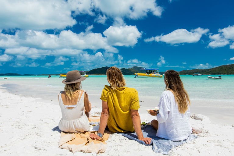 Tour di rafting nell&#039;oceano delle Whitsundays: Snorkeling, passeggiata e WhitehavenSouth Whitehaven - più tempo nella spiaggia di Whitehaven