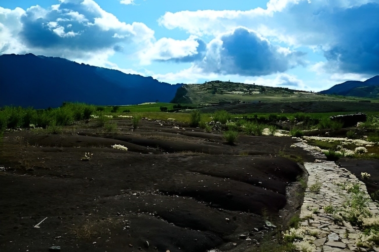 Crater of Maragua: Day trek in the Cordillera de los Frailes