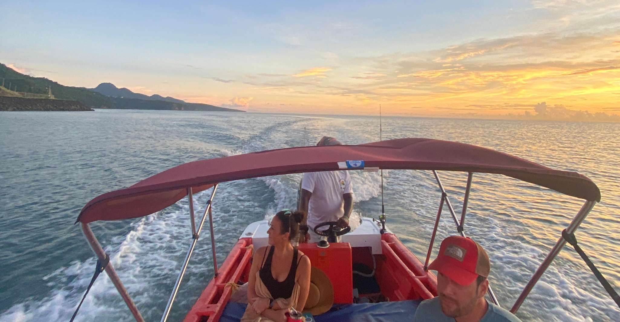 Soufriere, crociera privata tramonto con bevande - Hizvo